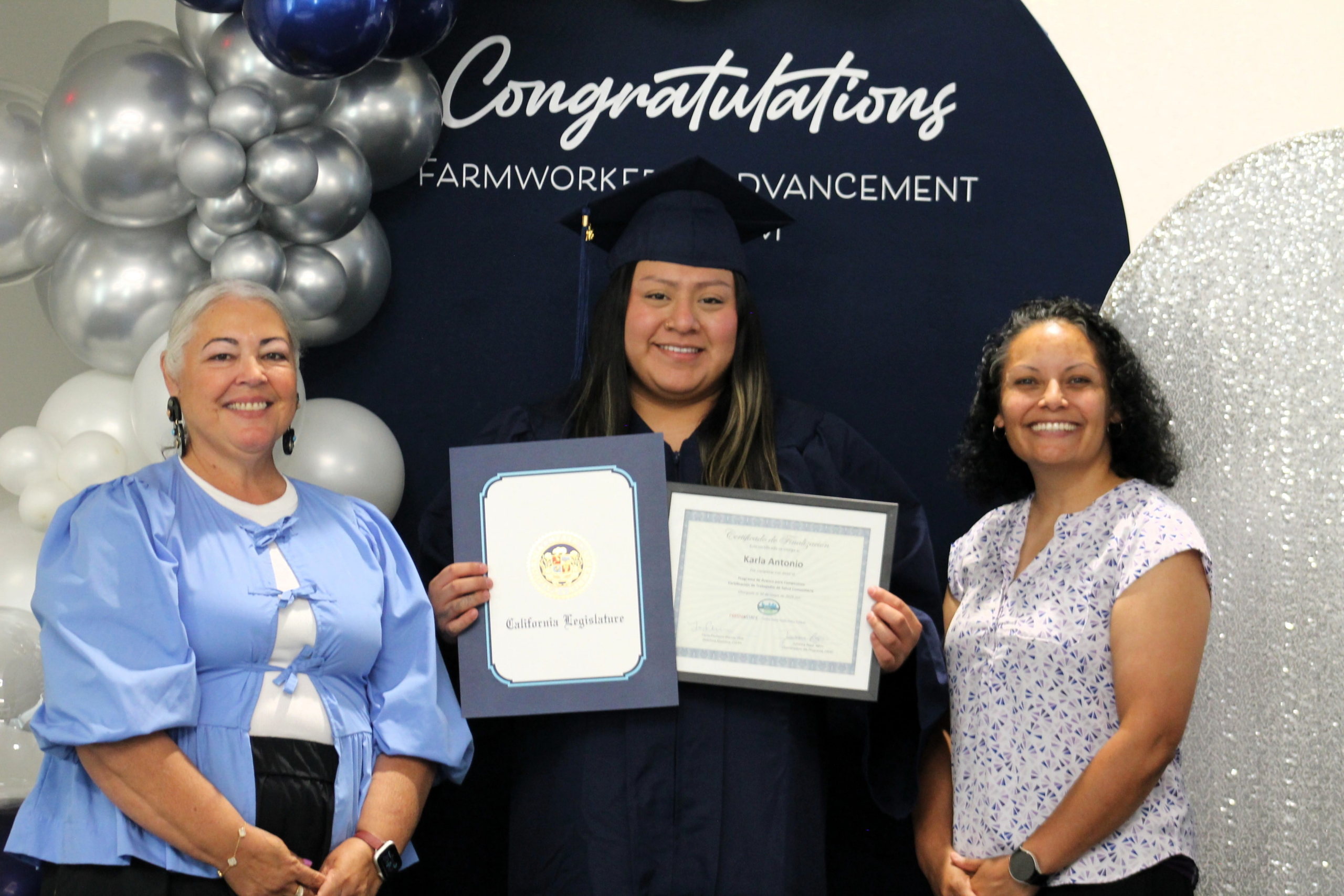 29 New Graduates Join the Ranks of Community Healthy Leaders 29 New Graduates Join the Ranks of Community Healthy Leaders